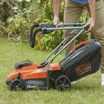 Аккумуляторная газонокосилка BLACK+DECKER BCMW3336L1, фото , изображение 13