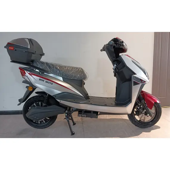 Електроскутер SOKMOTO WOLF сірий з червоними вставками, image _ab__is.image_number.default