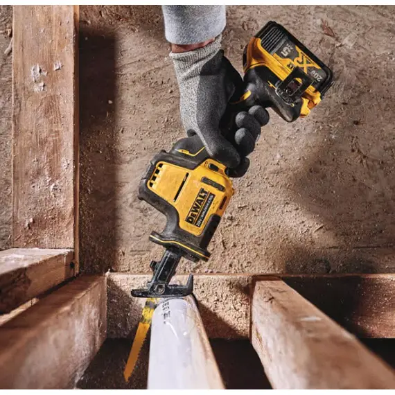 Пилка шабельна акумуляторна DeWALT DCS369NT, 18В XR Li-lon, безщіткова, 0 - 2800 ход/хв, величина ходу 16 мм, вага 1.43 кг, без акумуляторів і ЗП, TSTAK, image _ab__is.image_number.default