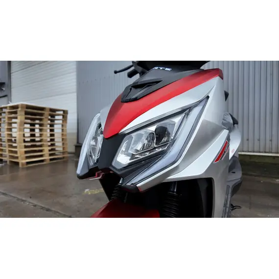 Електроскутер Forte Leon (червоно-білий), image _ab__is.image_number.default