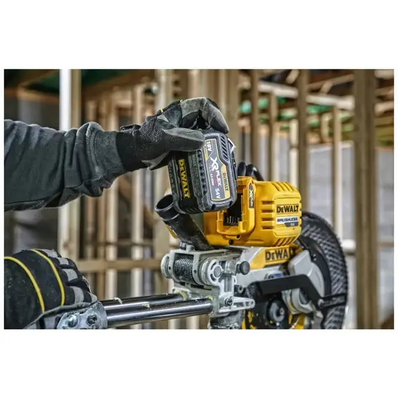 Пила торцовочная аккумуляторная DeWALT DCS727N, фото , изображение 4