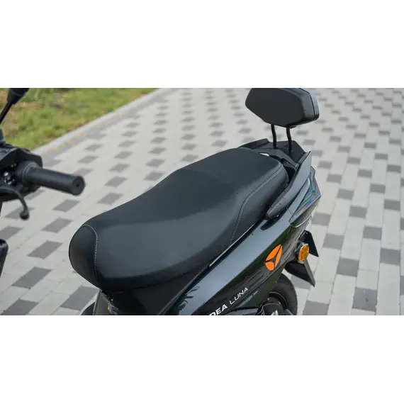 Електроскутер YADEA LUNA (чорний), image _ab__is.image_number.default